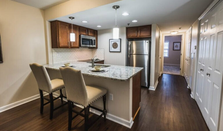 Dunwoody Pines Independent Retirement Community - Dunwoody, GA